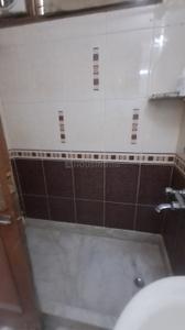 Bathroom Image of 800 Sq.ft 1 BHK Builder Floor for rent in Safdarjung Enclave New Delhi for Rs. 35000