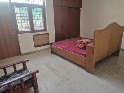 Bedroom Image of 3000 Sq.ft 5 BHK Independent House for rent in Sector 49 Noida for Rs. 60000