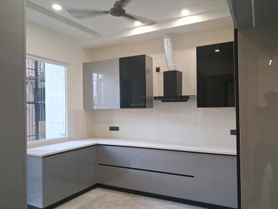 Kitchen Image of 1800 Sq.ft 3 BHK Builder Floor for sale in Paschim Vihar New Delhi for Rs. 37600000