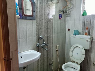 Bathroom Image of 950 Sq.ft 3 BHK Apartment / Flat for sale in Haltu Kolkata for Rs. 4000000