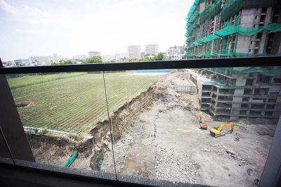 Balcony Image of 1050 Sq.ft 2 BHK Apartment / Flat for sale in Mundhwa Pune for Rs. 7000000
