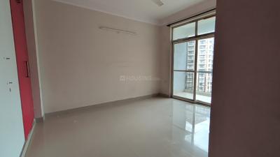 Bedroom Image of 1550 Sq.ft 3 BHK Apartment / Flat for rent in Mahagun Mascot, Crossings Republik Ghaziabad for Rs. 25000