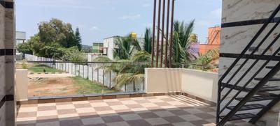 Balcony Image of 900 Sq.ft 2 BHK Independent House for sale in Alasanatham Hosur for Rs. 7050000