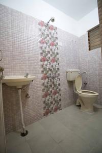 Bathroom Image of 840 Sq.ft 2 BHK Apartment / Flat for sale in Gopal Nagar Bhopal for Rs. 2150000