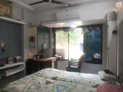 Bedroom Image of 656 Sq.ft 2 BHK Apartment / Flat for sale in Ekta Ekta Bhoomi CHS, Kandivali West Mumbai for Rs. 21000000