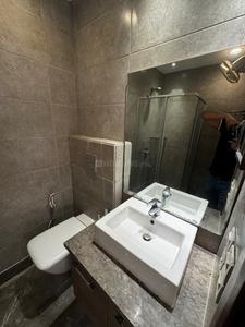 Bathroom Image of 3200 Sq.ft 4 BHK Duplex for sale in Vasant Vihar New Delhi for Rs. 140000000