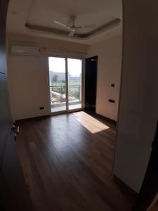 Bedroom Image of 1750 Sq.ft 3 BHK Builder Floor for rent in Trehan Luxury Floors, Sector 67 Gurgaon for Rs. 55000