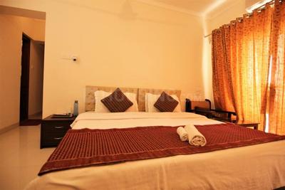 Bedroom Image of 7800 Sq.ft 8 BHK Apartment / Flat for sale in Andheri West Mumbai for Rs. 350000000