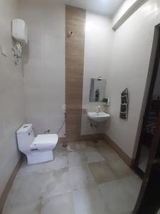 Bathroom Image of 700 Sq.ft 1 BHK Independent House for rent in Lohamandi Agra for Rs. 9000