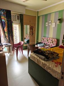Bedroom Image of 1420 Sq.ft 3.5 BHK Apartment / Flat for sale in Amrapali Zodiac, Sector 120 Noida for Rs. 15500000