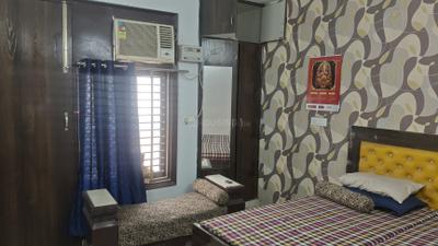 Bedroom Image of 1100 Sq.ft 3 BHK Builder Floor for rent in Hari Nagar New Delhi for Rs. 39000