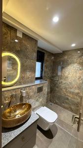 Bathroom Image of 3550 Sq.ft 4 BHK Apartment / Flat for sale in Vertis ONE, Sola Ahmedabad for Rs. 35000000