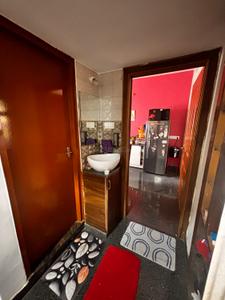 Bathroom Image of 2400 Sq.ft 4 BHK Independent House for rent in Lal Bahadur Shastri Nagar Bengaluru for Rs. 45000