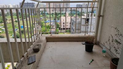 Balcony Image of 650 Sq.ft 1 BHK Apartment / Flat for rent in Mantra Essence, Undri Pune for Rs. 14500