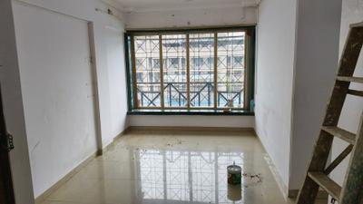 Living Room Image of 660 Sq.ft 2 BHK Apartment / Flat for rent in Kashish Park, Dharamveer Nagar Thane for Rs. 35000
