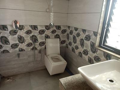Bathroom Image of 1930 Sq.ft 3 BHK Apartment / Flat for sale in Binori Mable, Prahlad Nagar Ahmedabad for Rs. 16000000