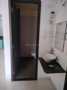 Bathroom Image of 881 Sq.ft 2 BHK Apartment / Flat for rent in Charwad Siddhi Vrundawan, Narhe Pune for Rs. 16000