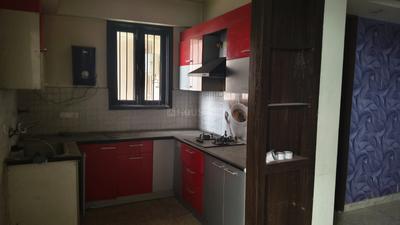Kitchen Image of 1600 Sq.ft 3 BHK Apartment / Flat for rent in Arocon Golf Ville, Crossings Republik Ghaziabad for Rs. 25000