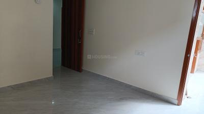 Bedroom Image of 860 Sq.ft 2.5 BHK Builder Floor for rent in Sector 23 Dwarka New Delhi for Rs. 25000