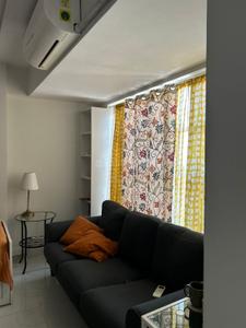 Hall Image of 700 Sq.ft 1 BHK Apartment / Flat for rent in Khar West Mumbai for Rs. 90000