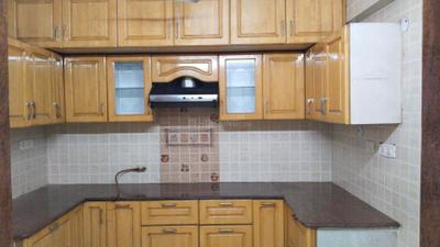 Kitchen Image of 1200 Sq.ft 2 BHK Apartment / Flat for rent in Batla Apartments, Patparganj New Delhi for Rs. 37000