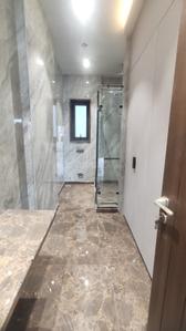 Bathroom Image of 4150 Sq.ft 4 BHK Builder Floor for sale in Model Town New Delhi for Rs. 82500000