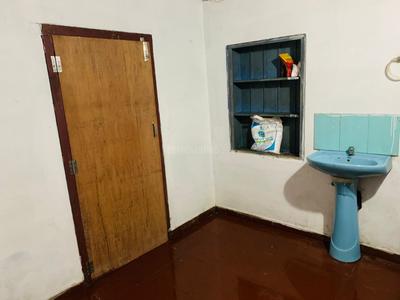 Bedroom Image of 1100 Sq.ft 2.5 BHK Independent House for rent in Arayidathupalam Kozhikode for Rs. 16000