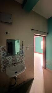 Bathroom Image of 1200 Sq.ft 1 BHK Independent House for rent in Rasulgarh Bhubaneswar for Rs. 6000