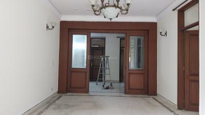 Living Room Image of 1600 Sq.ft 3 BHK Builder Floor for rent in Safdarjung Enclave New Delhi for Rs. 85000