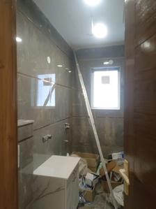 Common Bathroom Image of 1850 Sq.ft 3 BHK Builder Floor for rent in Green Field Colony Faridabad for Rs. 28000