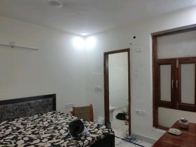 Bedroom Image of 700 Sq.ft 1 RK Builder Floor for rent in Sector 108 Noida for Rs. 22000