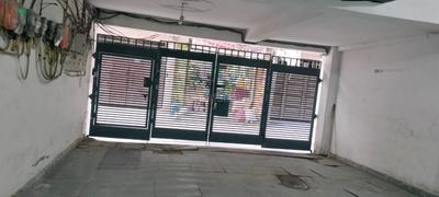 Bedroom Image of 1000 Sq.ft 3 BHK Independent House for rent in Mahavir Enclave New Delhi for Rs. 25000