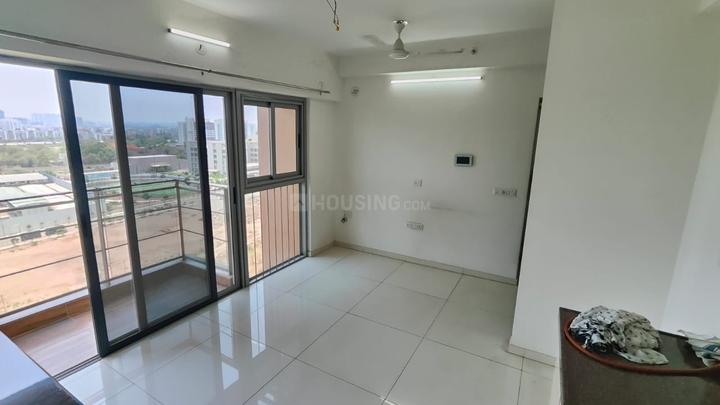 Amanora Adreno Towers Main Image 1