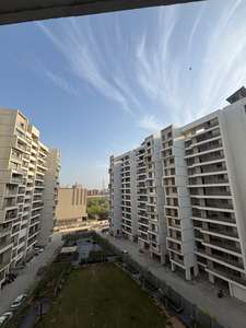 Image of 3375 Sq.ft 4 BHK Apartment / Flat for rent in Dwarkesh Fragrance, Chandkheda, Ahmedabad for Rs. 60000