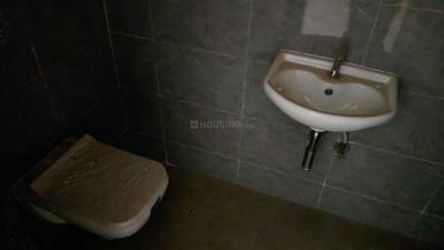 Bathroom Image of 600 Sq.ft 1 BHK Apartment / Flat for rent in Kamala Gulmohar CHS, Goregaon West Mumbai for Rs. 45000