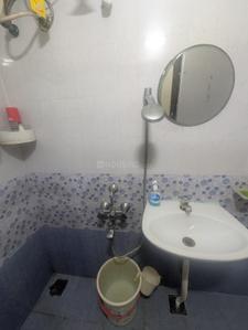 Bathroom Image of 1028 Sq.ft 3 BHK Apartment / Flat for rent in Sholinganallur Chennai for Rs. 35000