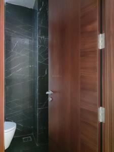 Common Bathroom Image of 4700 Sq.ft 4 BHK Apartment / Flat for sale in Gulshan Dynasty, Sector 144 Noida for Rs. 122500000
