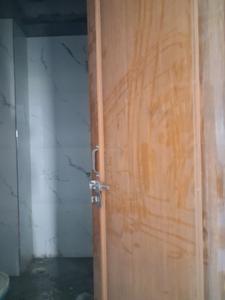 Common Bathroom Image of 1350 Sq.ft 3 BHK Apartment / Flat for sale in MMD Harsh Residency, Sector 81 Noida for Rs. 5800000