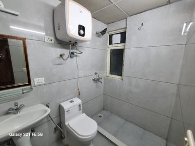 Image of 1750 Sq.ft 3 BHK Apartment / Flat for sale in Sector 46, Noida for Rs. 14500000