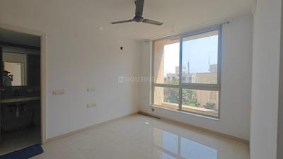 Bedroom Image of 950 Sq.ft 2 BHK Apartment / Flat for sale in Rosa Oasis, Hiranandani Estate Thane for Rs. 13500000