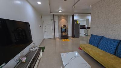 Living Room Image of 900 Sq.ft 2 BHK Apartment / Flat for sale in Rustomjee Ozone, Goregaon West Mumbai for Rs. 36600000