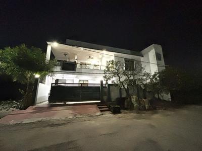 8 BHK Villa