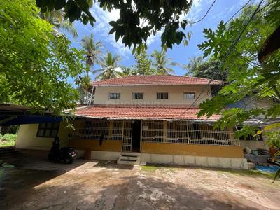 Image of 12414 Sq.ft 9 BHK Independent House for sale in Koduvally, Thalassery for Rs. 21000000