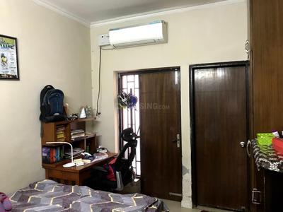 Bedroom Image of 2004 Sq.ft 3 BHK Builder Floor for rent in Sector 56 Gurgaon for Rs. 40000