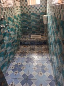 Bathroom Image of 1500 Sq.ft 2 BHK Builder Floor for rent in Kankarbagh Patna for Rs. 8000