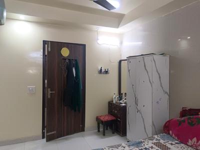Bedroom Image of 1125 Sq.ft 3 BHK Apartment / Flat for sale in Sector 38 Rohini New Delhi for Rs. 4200000