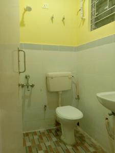 Common Bathroom Image of 680 Sq.ft 2 BHK Apartment / Flat for rent in Shapoorji Pallonji Shukhobrishti, New Town Kolkata for Rs. 14000