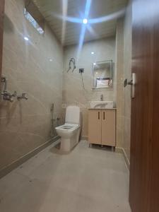 Bathroom Image of 650 Sq.ft 1 BHK Builder Floor for sale in Vaishali Ghaziabad for Rs. 3600000