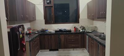 Kitchen Image of 1800 Sq.ft 3 BHK Builder Floor for rent in Sector 55 Noida for Rs. 32000