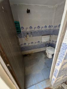 Bathroom Image of 680 Sq.ft 2 BHK Independent House for rent in Sector 62 Faridabad for Rs. 13000